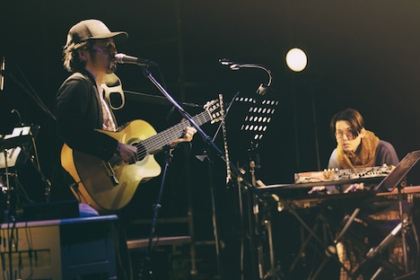 左から七尾旅人、Kan Sano。（撮影：新保勇樹）