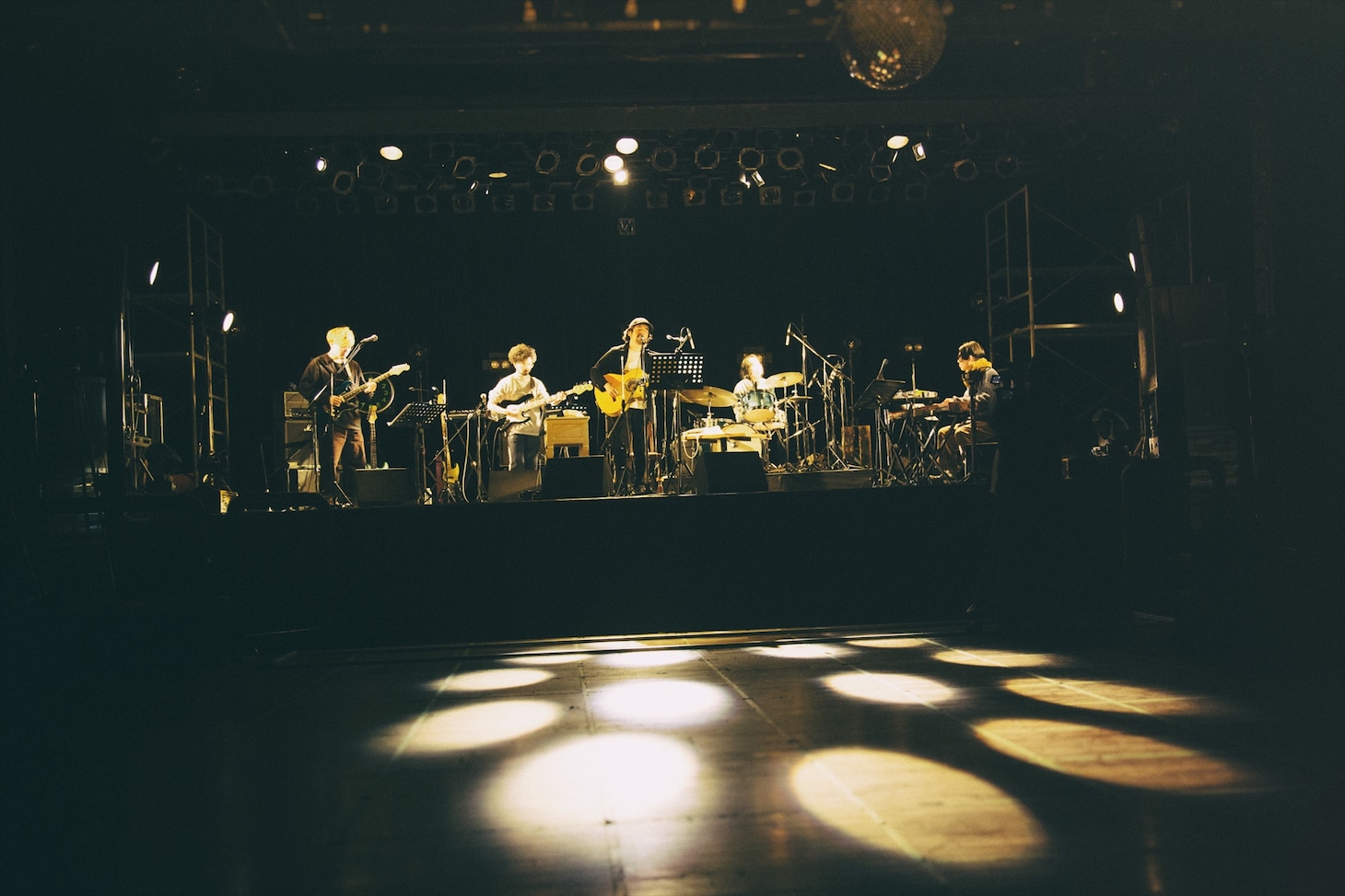「LIQUIDROOM presents 七尾旅人 Countdown Live」の様子。（撮影：新保勇樹）