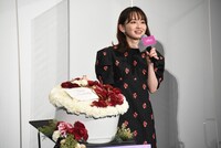 20歳のバースデーをサプライズで祝福された山田杏奈。