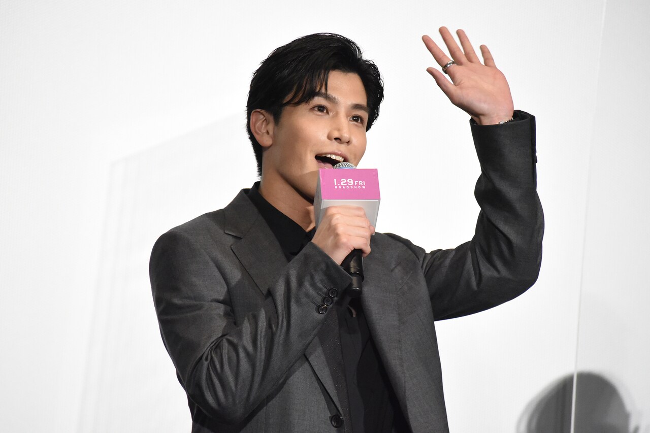 岩田剛典の新年の抱負は「復活」の2文字、明日20歳のバースデー迎える山田杏奈へのエールも