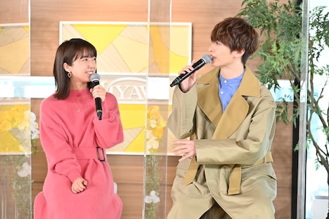 左から上白石萌音、玉森裕太（Kis-My-Ft2）。