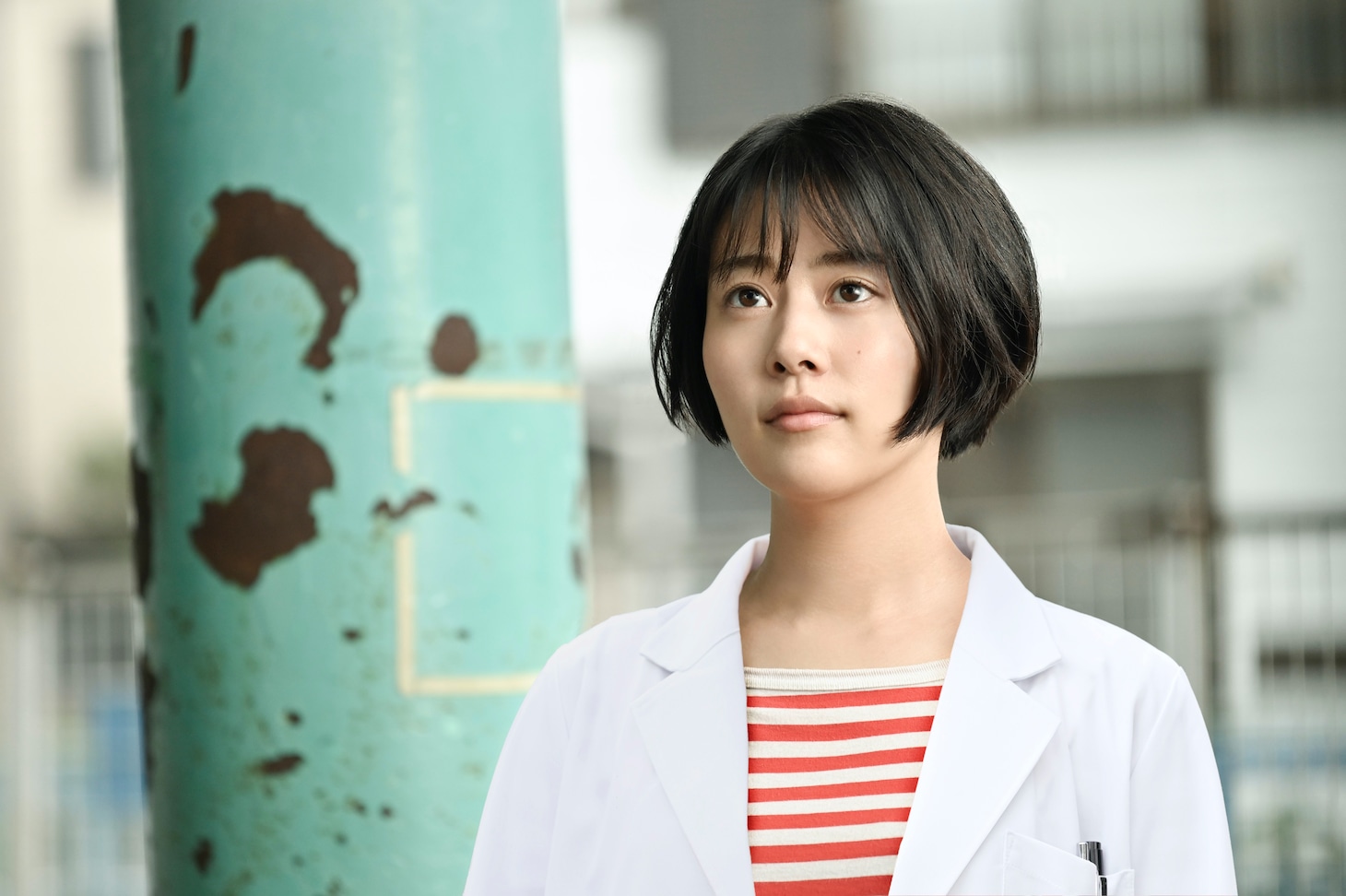 「にじいろカルテ」より、高畑充希演じる紅野真空。