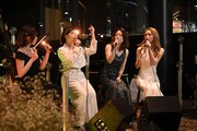 フィロのス、ダンスを封印して艶やかなハーモニー響かせた「シスター」ライブ映像公開