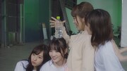 乃木坂46「僕は僕を好きになる」ミュージックビデオより。