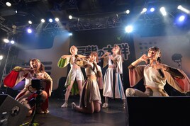 豆柴の大群が実力をしっかり示したツアー千秋楽、クロちゃんは告白コントでビンタ浴びる