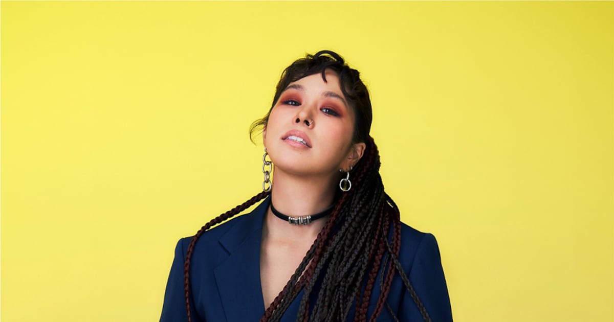 AIが「NEWS23」音楽コーナーに生出演、平和への願い込めたスペシャルメドレー披露（コメントあり） - 音楽ナタリー