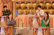 左から陣内智則、高橋真麻、近藤春菜（ハリセンボン）、森泉。(c)フジテレビ