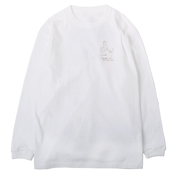 菅田愛貴デザインのロングスリーブTシャツ。