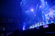 =LOVE「WINTER TOUR『You all are "My ideal"』」東京・日本武道館公演の様子。（写真提供：代々木アニメーション学院）