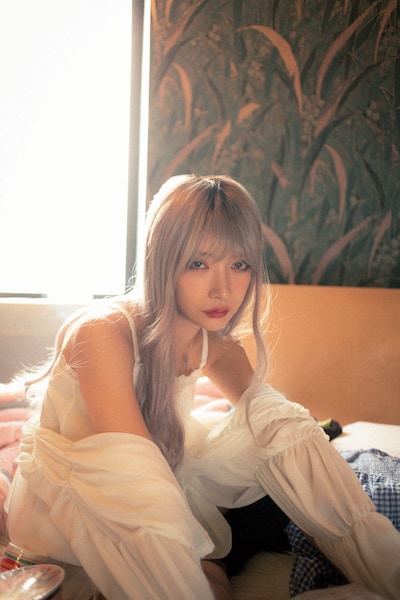 雑誌「週刊ビッグコミックスピリッツ」2021年7号より、香椎かてぃ。