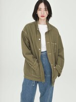 「Levi's RED」のコレクションを着用したのっち。