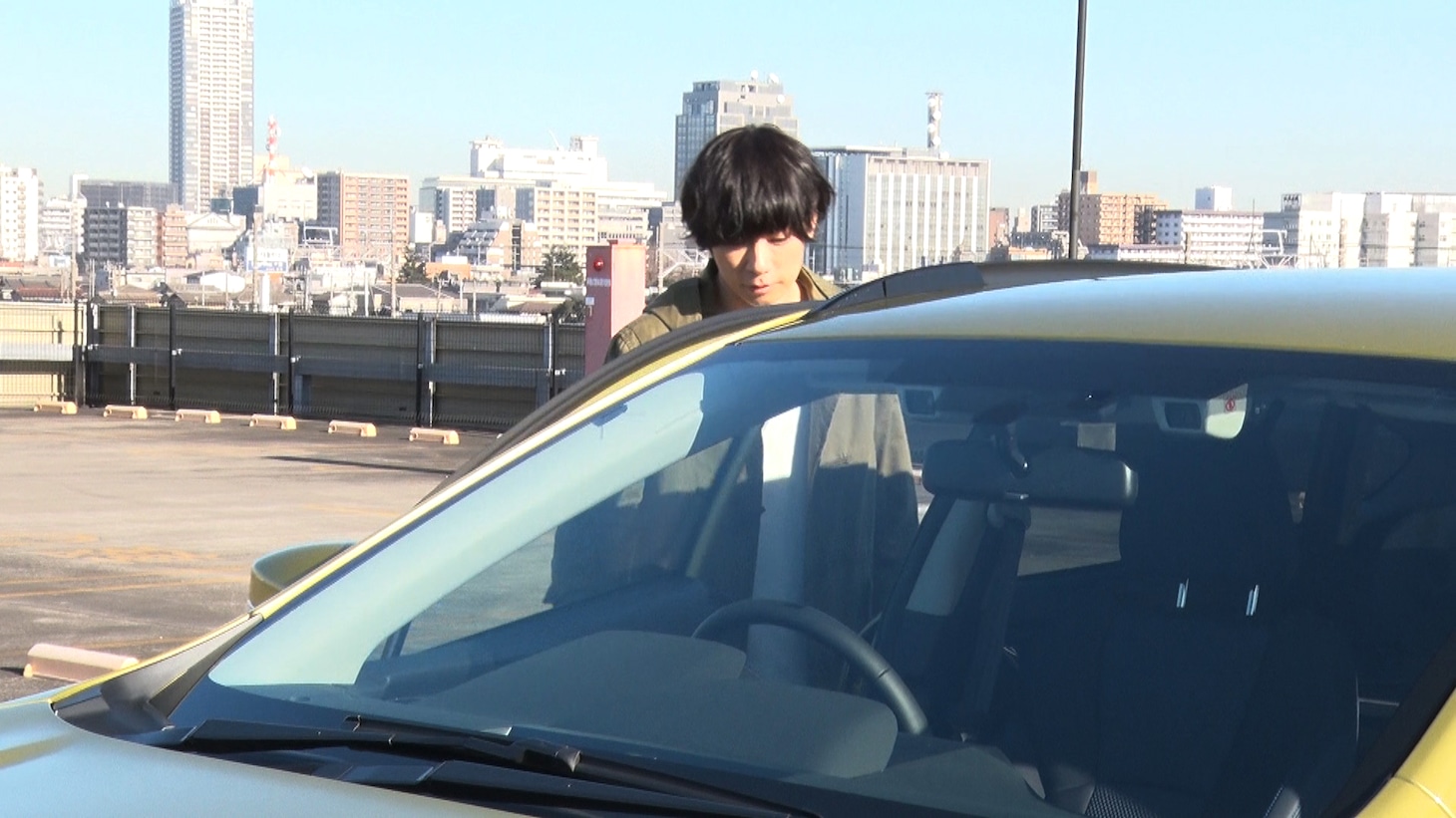 「XVと風になってー[Alexandros]川上洋平」編撮影中の様子。