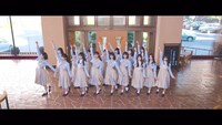 乃木坂46「Out of the blue」ミュージックビデオより。