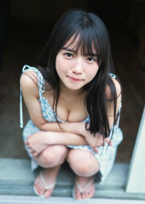 「齊藤京子1st写真集 とっておきの恋人」より。（撮影：岡本武志）