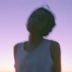 マイカ・ルブテ、今年リリース予定の新作アルバムより実験的要素を盛り込んだ「Mist」先行配信