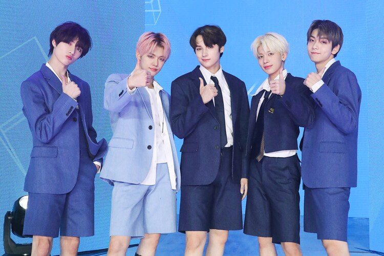 今夜Oa「バズリズム02」でSnow Man、Txt、Little Glee Monster、我儘ラキア、Bmkがライブ - 音楽ナタリー