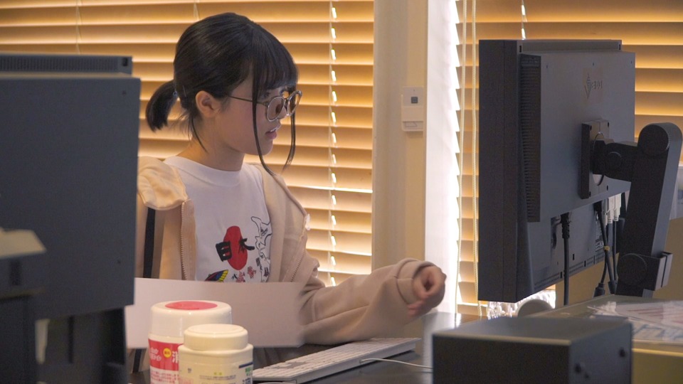 林瑠奈の個人PVより。
