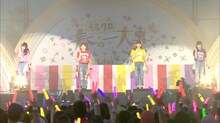 ももいろクローバーZ「勝手に君に」ライブ映像より。
