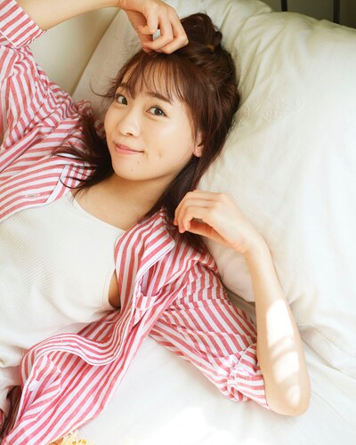 「斉藤朱夏 CALENDAR 2021.04-2022.03」イメージカット（Photo by Suguru Kumaki［io］）