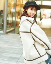 「斉藤朱夏 CALENDAR 2021.04-2022.03」イメージカット（Photo by Suguru Kumaki［io］）