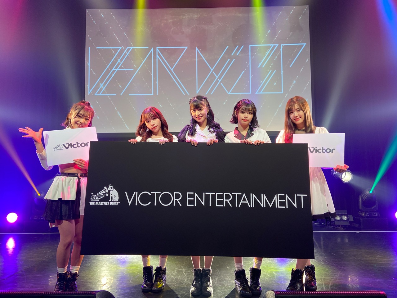 DEAR KISS