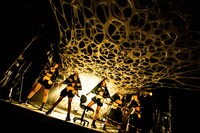 MIGMA SHELTER「flip side」の様子。（撮影：Masayo）