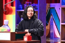 R-指定（Creepy Nuts）(c)日本テレビ