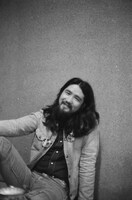 1974年のツアー先で撮影された遠藤賢司。 (c)Takada Wataru