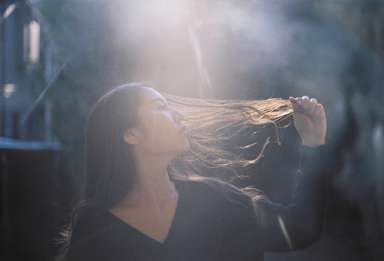 阿部真央がYouTubeで生配信ライブ開催、ミトカツユキを迎えてパフォーマンス