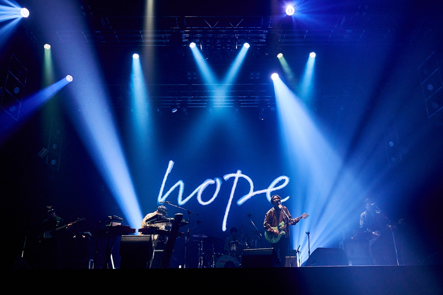 「マカロック振替配信ワンマン ～Zepp横浜から希望を込めて～」の様子。（撮影：酒井ダイスケ）