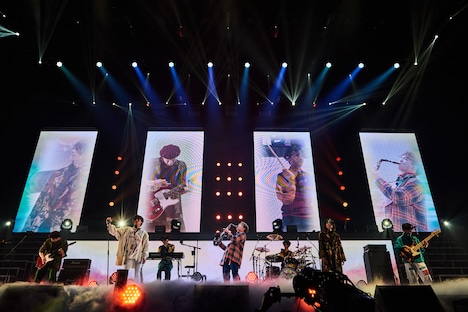 7ORDER「7ORDER LIVE TOUR 2021 “WE ARE ONE”」東京・日本武道館公演の様子。（撮影：前田学）