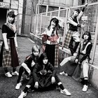 BiSH、タータンチェック柄の衣装で再び渋谷のラブホ街に