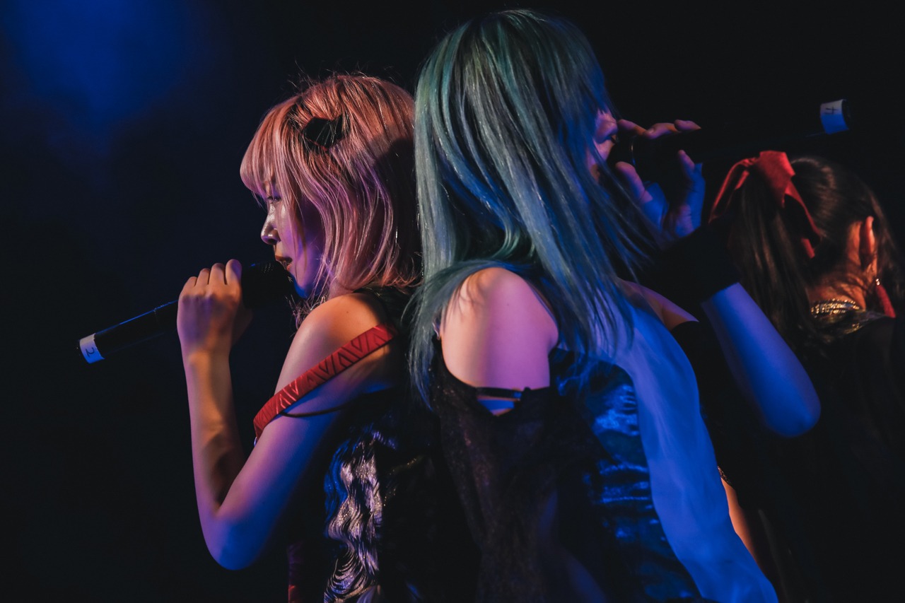 左から季、ノア・ロンド。（Photo by nishinaga "saicho” isao）