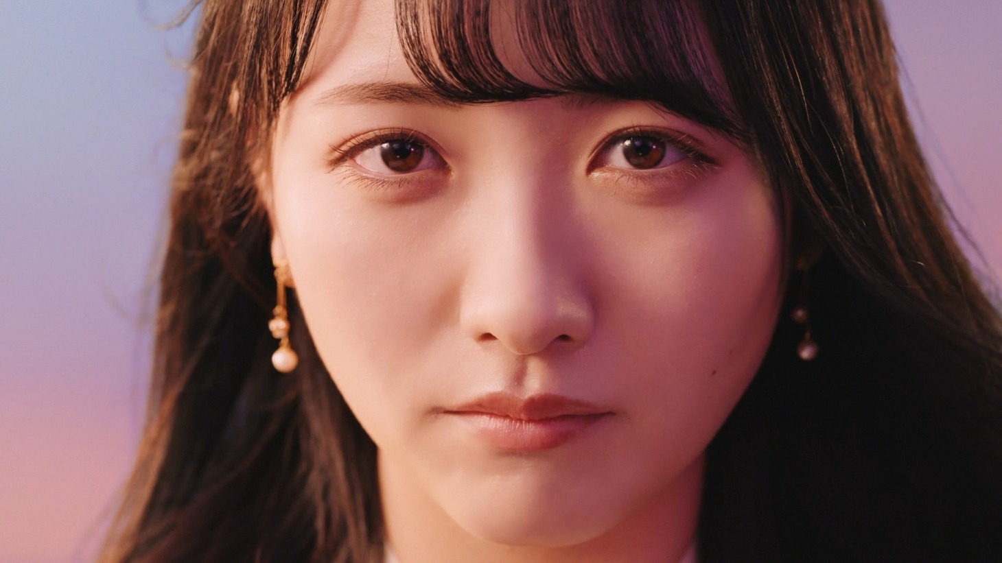 STU48「独り言で語るくらいなら」ミュージックビデオより。
