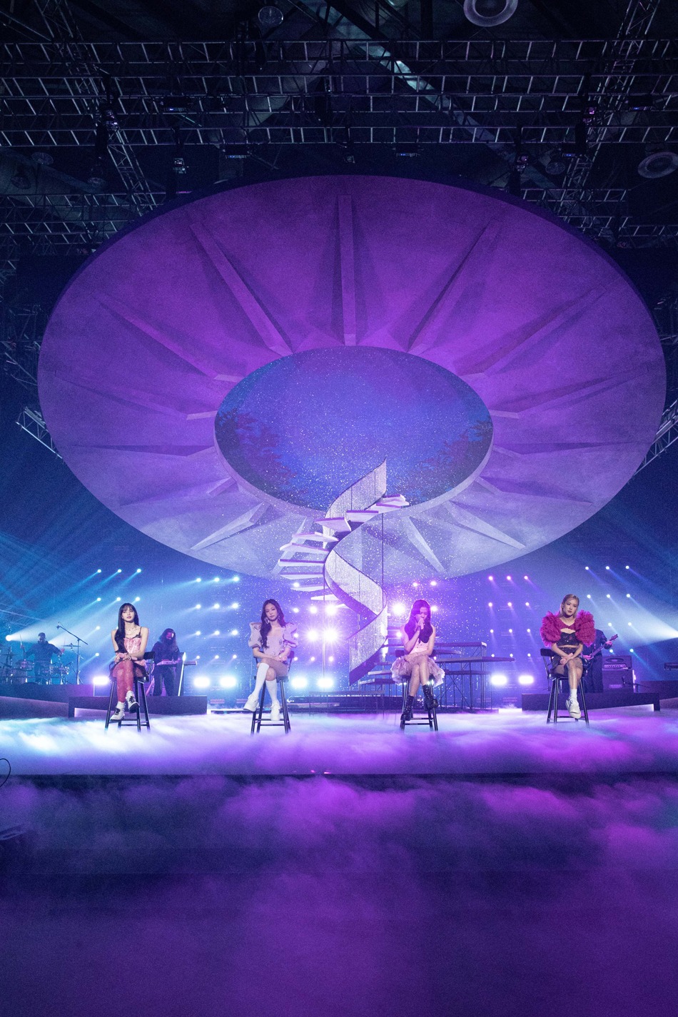 BLACKPINK「YG PALM STAGE - 2020 BLACKPINK: THE SHOW」の様子。