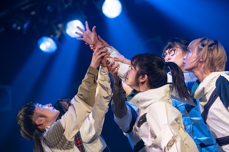 Bish ナタリーの配信イベント マツリー で ヒーローワナビー 含むレア曲披露 ライブレポート 写真55枚 セントチヒロ チッチ考案 セットリストあり 音楽ナタリー