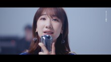 柏木由紀「CAN YOU WALK WITH ME??」ミュージックビデオより。