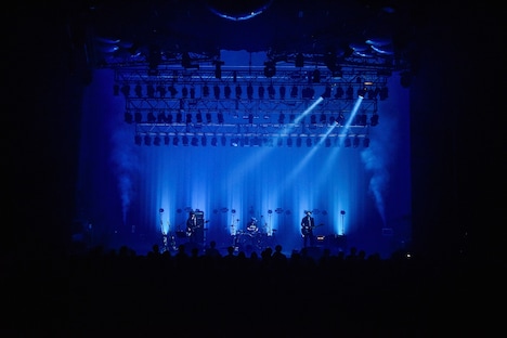 syrup16g「【SCAM：SPAM：SCUM：SLUM】」2月3日公演の様子。