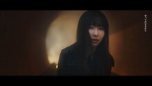 柏木由紀「CAN YOU WALK WITH ME??」ミュージックビデオより。