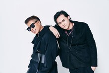 左からLIKIYA、龍。（撮影：曽我美芽）