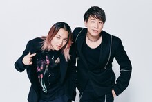 左から鈴木昂秀、陣。（撮影：曽我美芽）