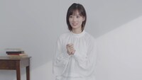 「僕たちは居場所を探して」より、山下美月。(c)Hulu/乃木坂46LLC.