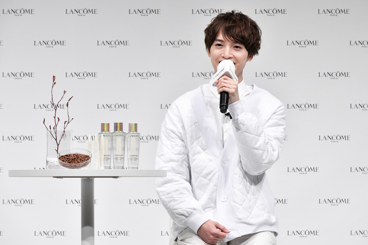 乾燥肌の玉森裕太、ランコム発表会でスキンケアを語る「一緒に透明肌を目指しましょう」