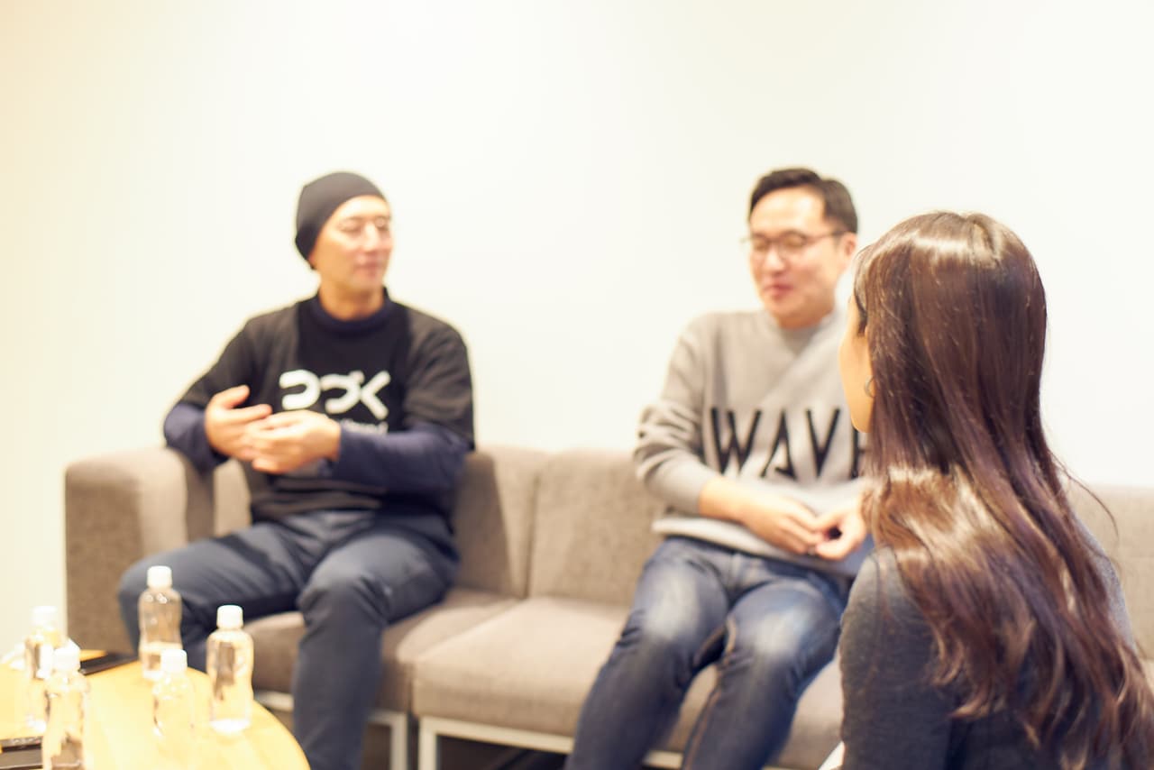 左から佐々木敦、南波一海、和田彩花。