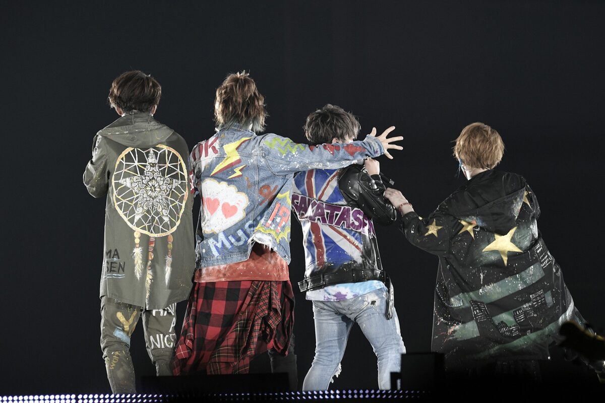 カメラマンをサービス業と捉える小松陽祐 音楽シーンを撮り続ける人々 第21回 音楽ナタリー