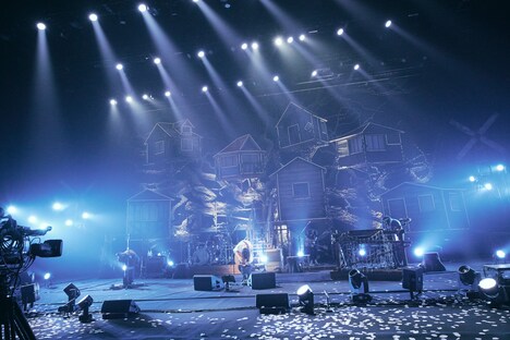「sumika Live Tour 2020-2021 -Daily's Lamp-」の様子。（撮影：山川哲矢）