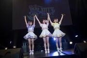 「夢∞NITY DEBUT LIVE」の様子。（写真提供：ムービンオンユニット）