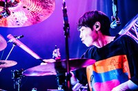 高村佳秀（BLUE ENCOUNT）（撮影：浜野カズシ）