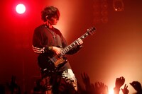 K.A.Z（G、Prog）（撮影：緒車寿一、田中和子）