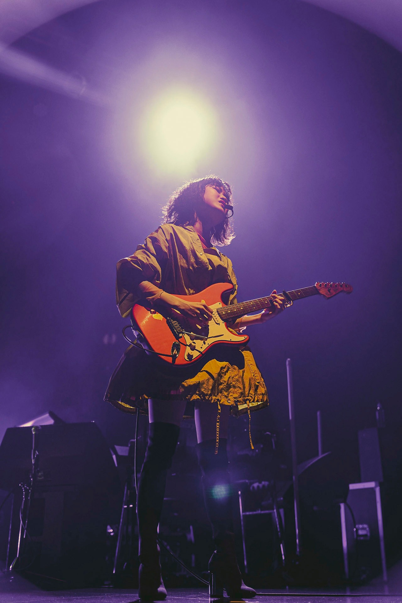 「Rei Release Tour 2021 "SOUNDS of HONEY" -the Band Set-」の様子。（撮影：上飯坂一）
